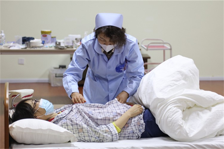 醫(yī)院護(hù)工