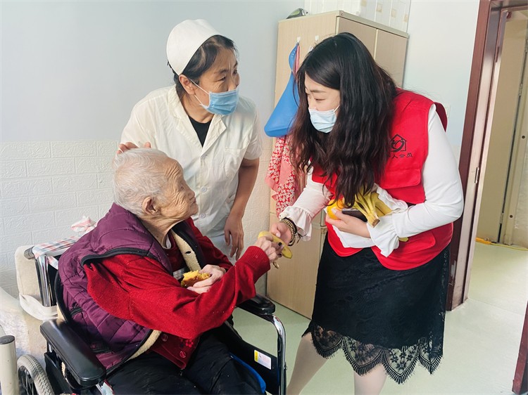 社區(qū)服務(wù)